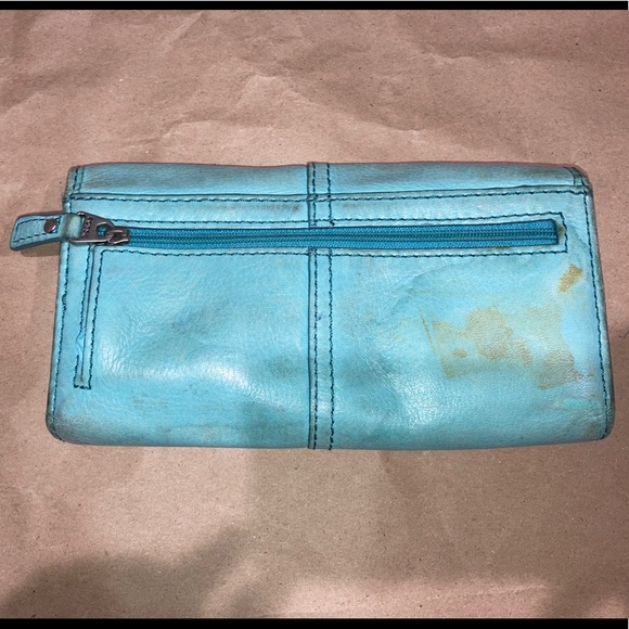 Clearance 🛍 Light blue fossil wallet. - Picture 2 of 6